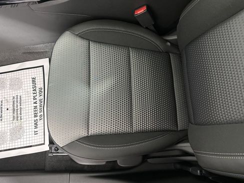 New 2026 Chevrolet Trax LT w/ LT Convenience Package image 19