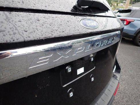 Certified 2023 Ford Explorer XLT w/ Equipment Group 202A image 6