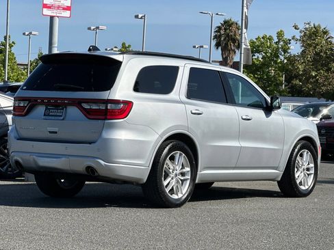 Used 2024 Dodge Durango GT RWD image 4