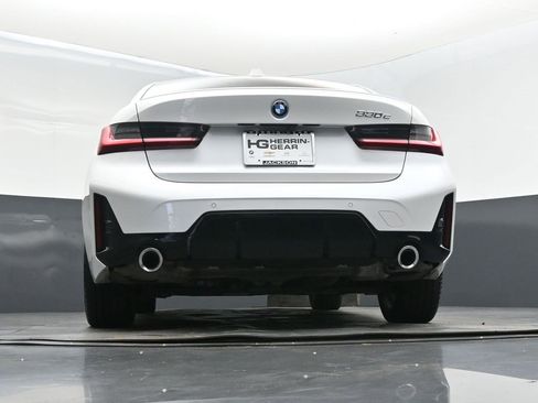 Certified 2023 BMW 330e w/ M Sport Package image 41