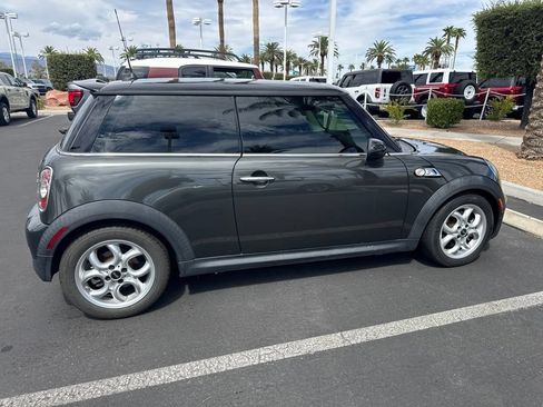 Used 2013 MINI Cooper S FWD image 2