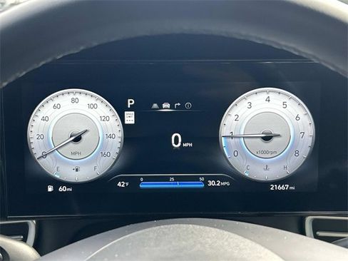 Used 2024 Hyundai Elantra Limited image 31