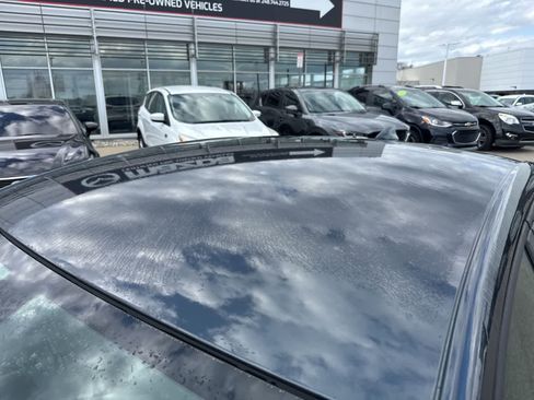 Used 2017 Chevrolet Cruze LT w/ Convenience Package image 13