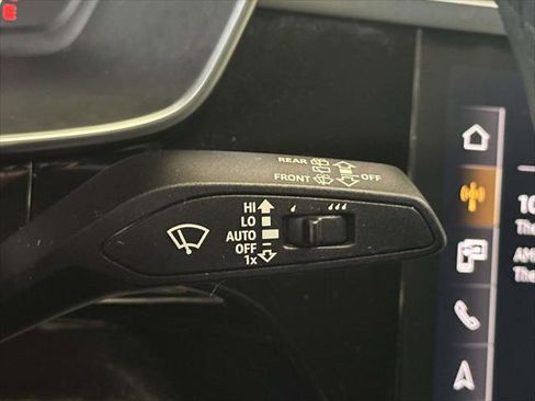 Used 2024 Audi Q3 2.0T Premium Plus w/ Premium Plus Package image 23