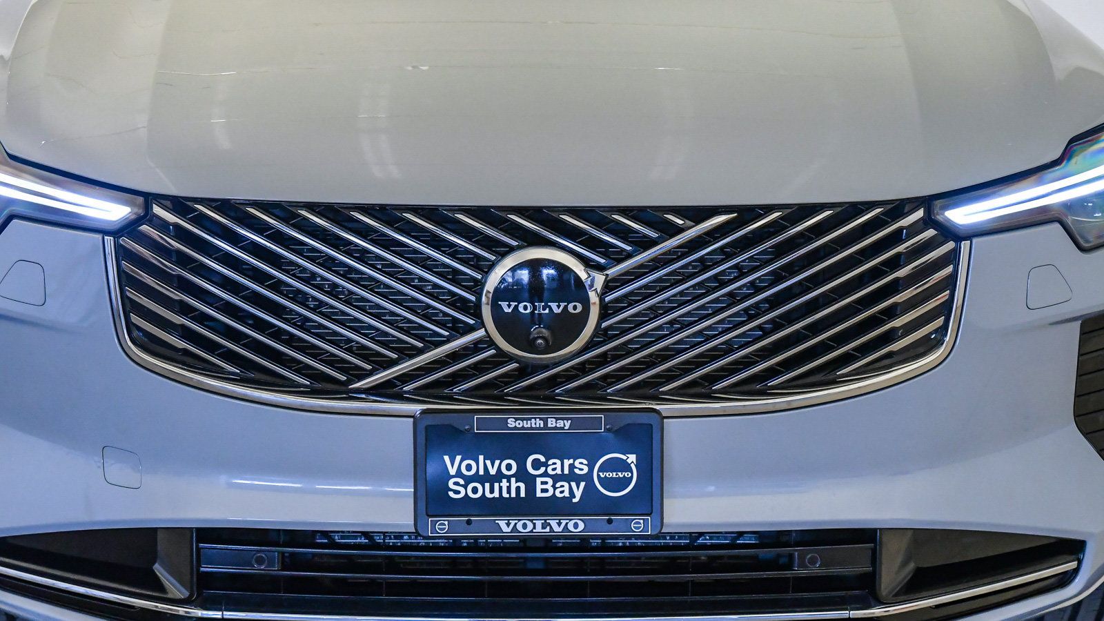 Certified 2026 Volvo XC90 B6 Plus AWD/4WD image 8