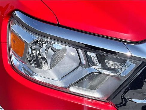 Used 2019 RAM 1500 Big Horn AWD/4WD image 32
