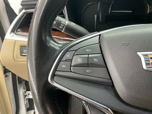 Used 2018 Cadillac XT5 Luxury w/ Driver Awareness Package image 16