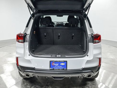 Used 2023 Chevrolet TrailBlazer RS w/ Convenience Package AWD/4WD image 6