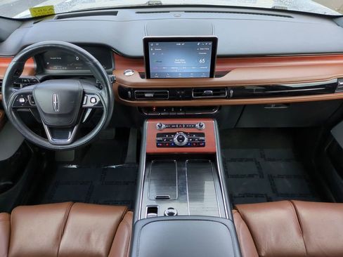 Used 2023 Lincoln Aviator Reserve w/ Equipment Group 201A image 14