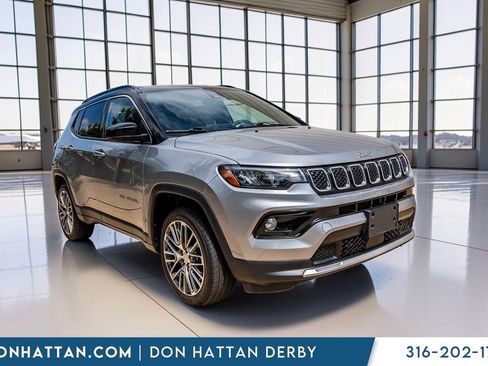 Used 2023 Jeep Compass Limited w/ Elite Group AWD/4WD image 38