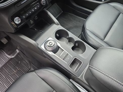 Certified 2024 Ford Escape Platinum AWD/4WD image 26