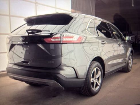 Used 2023 Ford Edge SEL w/ Convenience Package image 2