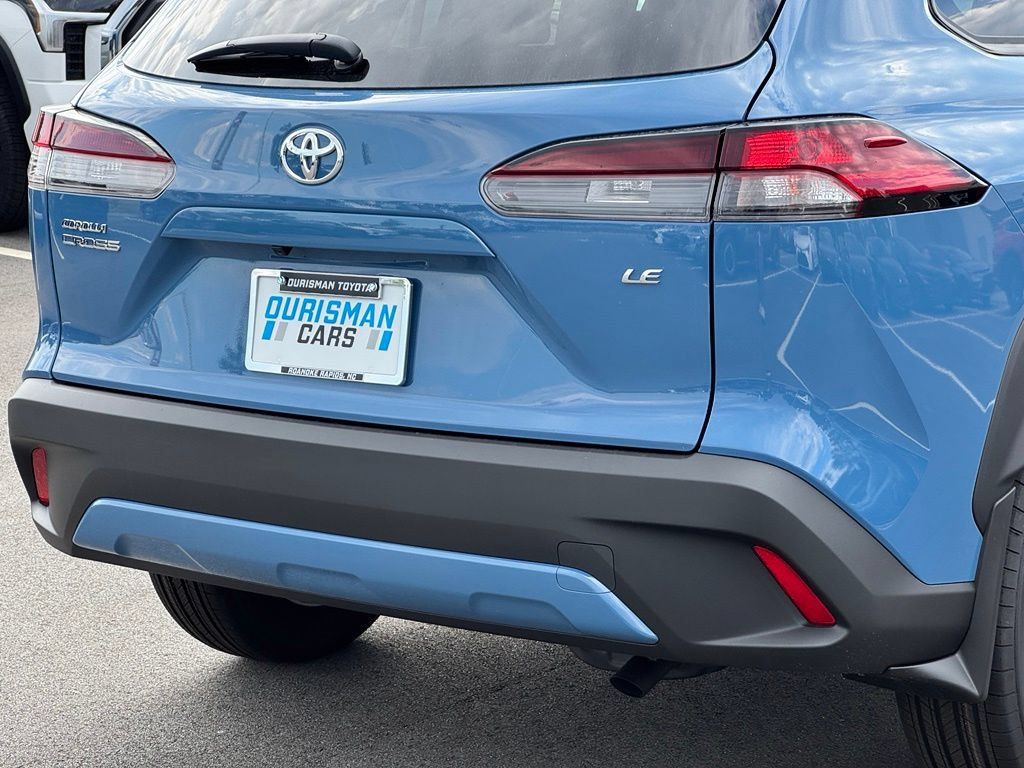 New 2026 Toyota Corolla Cross LE FWD image 31