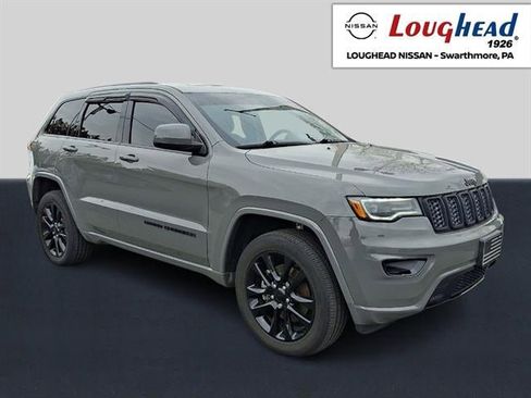 Used 2021 Jeep Grand Cherokee Laredo X image 1