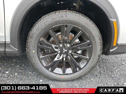 New 2025 Mitsubishi Eclipse Cross LE image 6