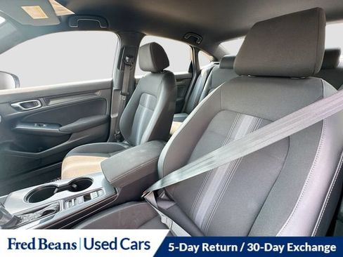 Used 2025 Honda Civic Sport image 25