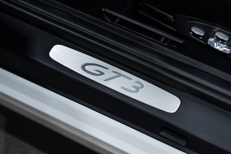 Used 2014 Porsche 911 GT3 RWD image 61