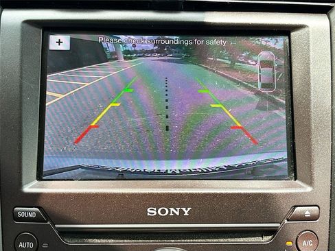 Used 2019 Ford Fusion Titanium FWD image 14