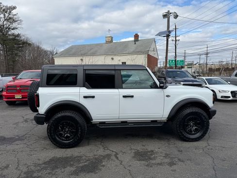 Used 2022 Ford Bronco Wildtrak image 8