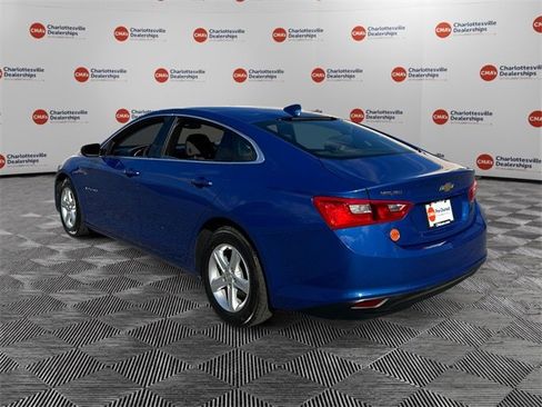 Used 2023 Chevrolet Malibu LT image 3