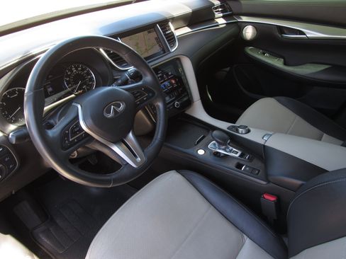 Used 2023 INFINITI QX55 Essential AWD/4WD image 17