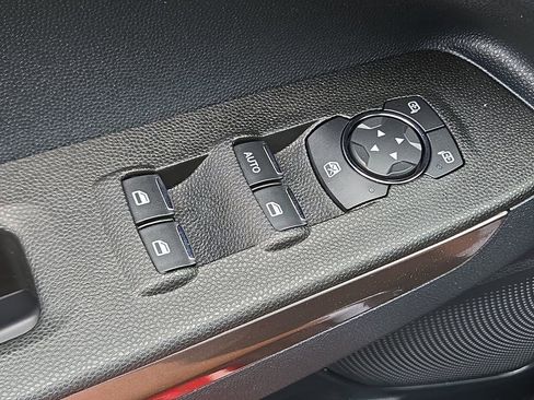 Used 2021 Ford EcoSport SE image 30