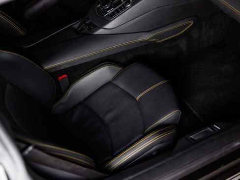 Used 2013 Lamborghini Aventador LP 700-4 image 18