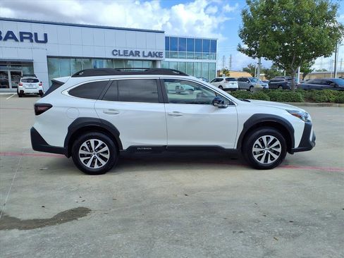 Used 2025 Subaru Outback Premium w/ Popular Package #1A image 19