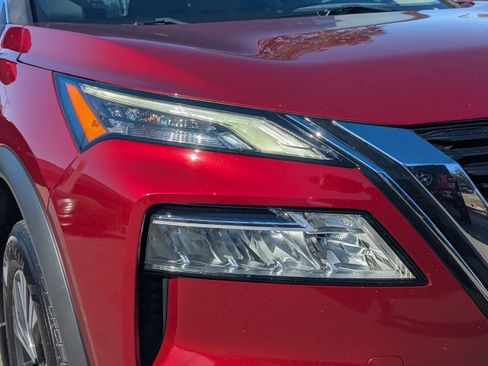 Certified 2023 Nissan Rogue SV image 10