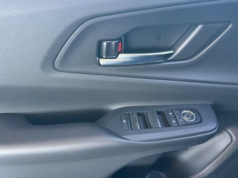 New 2026 Toyota Prius Plug-In Hybrid FWD image 12