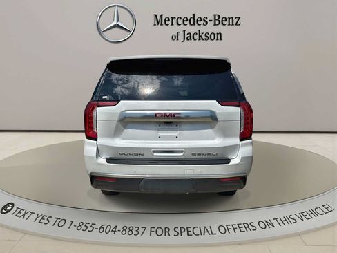 Used 2023 GMC Yukon XL Denali w/ Advanced Technology Package AWD/4WD image 7