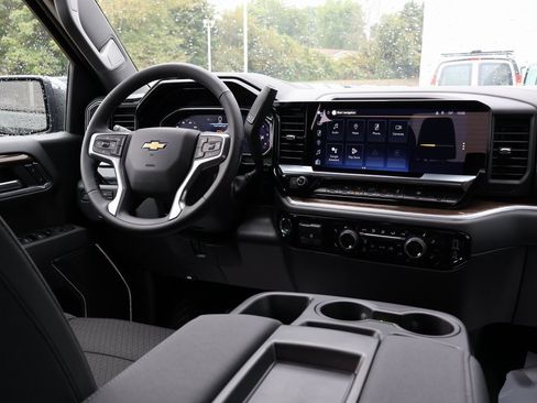 New 2026 Chevrolet Silverado 1500 LT image 28