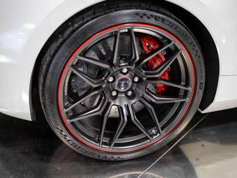 Used 2023 Chevrolet Corvette Z06 w/ Z07 Performance Package RWD image 29