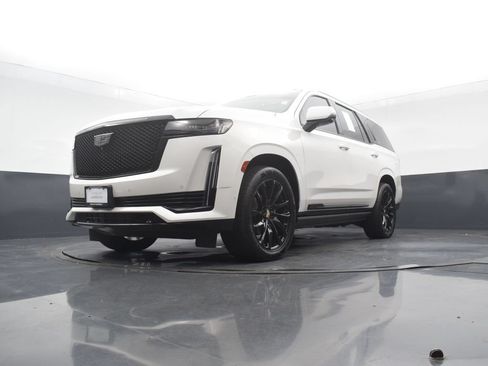 Used 2021 Cadillac Escalade Sport w/ Driver Assist Tech Package AWD/4WD image 53