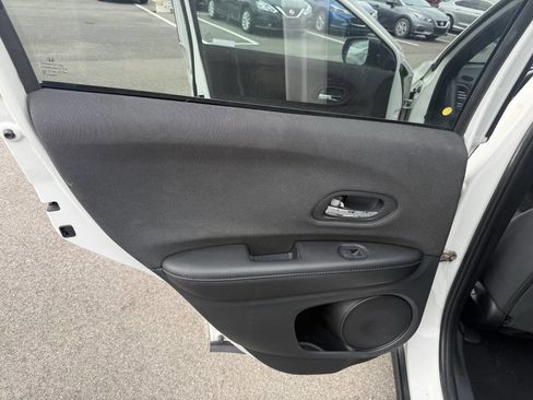 Used 2021 Honda HR-V Sport image 19