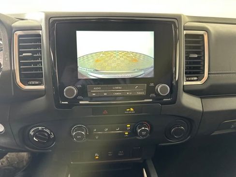 Used 2022 Nissan Frontier SV w/ Technology Package image 22