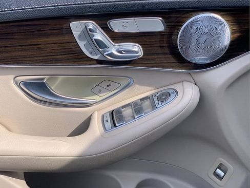 Used 2016 Mercedes-Benz GLC 300 image 17