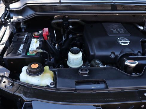 Used 2015 Nissan Armada SV image 40