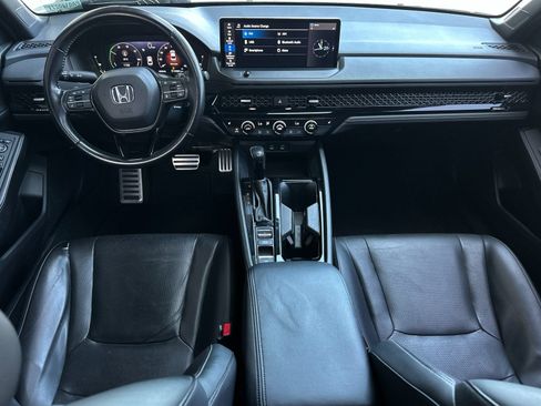 Used 2023 Honda Accord Sport image 13