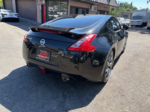 Used 2013 Nissan 370Z Touring w/ Sport Pkg RWD image 9