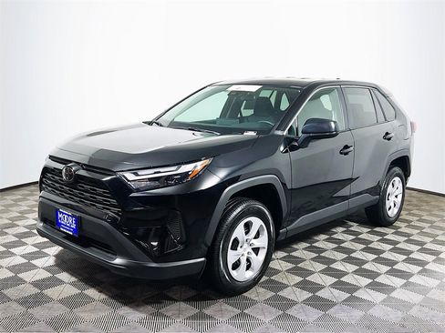 Certified 2025 Toyota RAV4 LE image 4