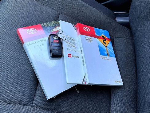 Certified 2025 Toyota Camry LE image 14