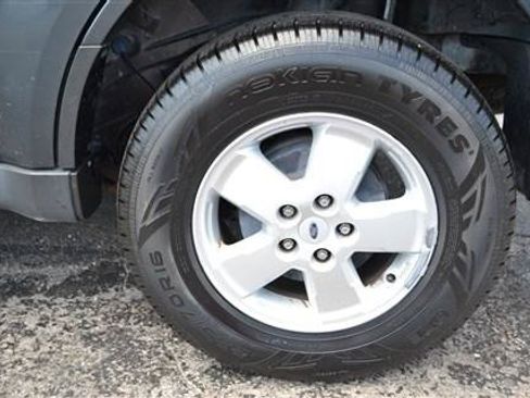 Used 2008 Ford Escape XLT AWD/4WD image 9