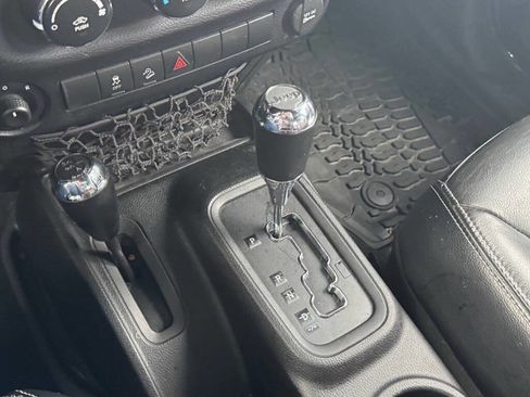 Used 2016 Jeep Wrangler Unlimited Sport image 10