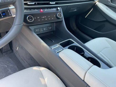 New 2025 Hyundai Sonata SEL image 13