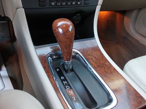 Used 2005 Buick LaCrosse CXL w/ Gold Convenience Package FWD image 40