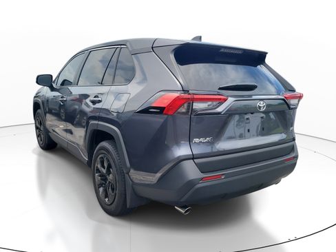 Certified 2025 Toyota RAV4 LE FWD image 5