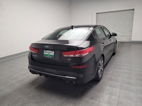 Used 2019 Kia Optima S FWD image 7