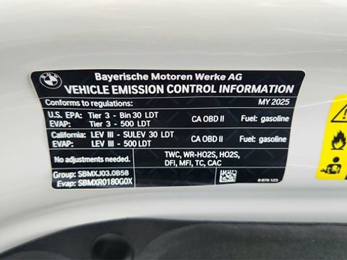 Used 2025 BMW X7 xDrive40i w/ M Sport Package image 66