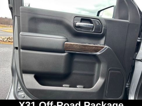 Used 2021 GMC Sierra 1500 SLE image 16